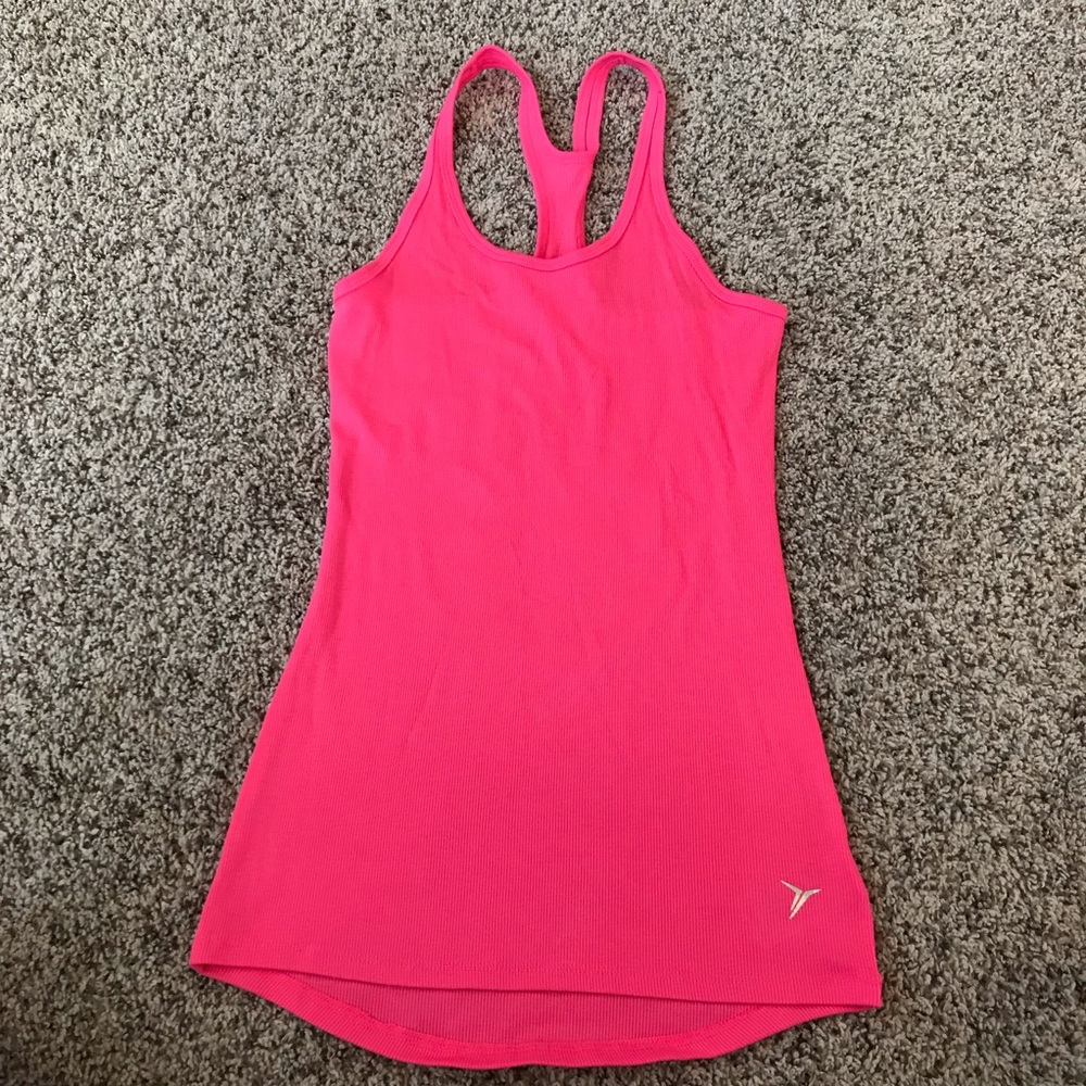 Old Navy Active tank in EUC